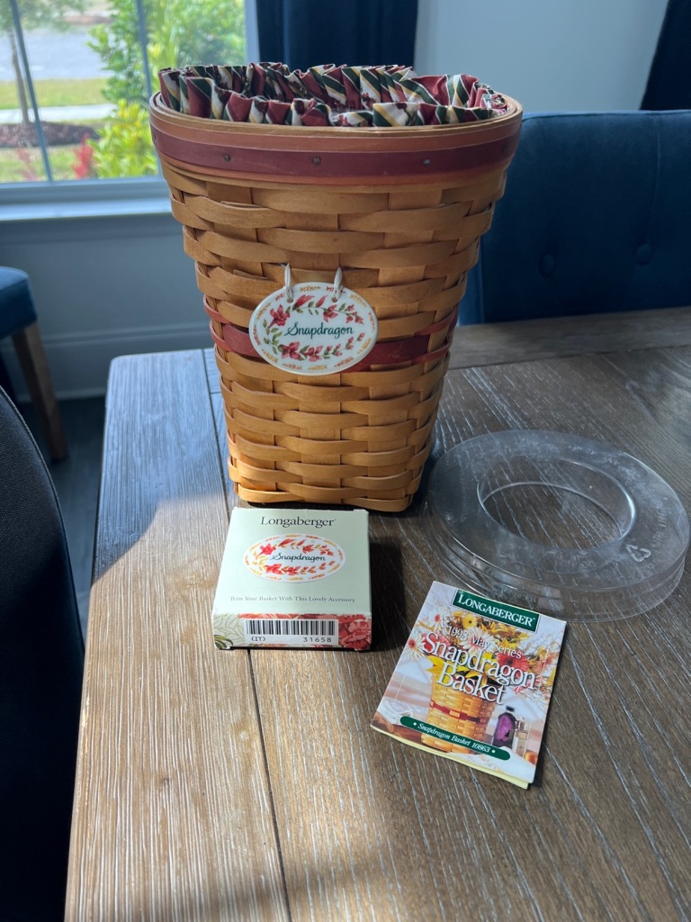 1998 Longaberger Snapdragon Natural and Red Woven Basket